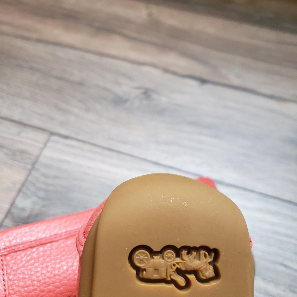 Coach McKenna Driver- Coral - Picture 7 of 9